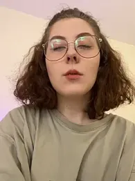 cinnabon_ webcam model stream image