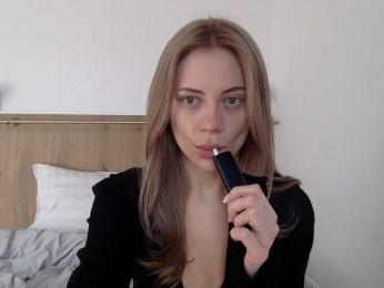 krazyBitch webcam model stream image