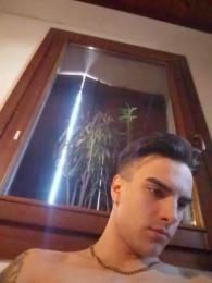 luchino220 webcam cam4 model stream image