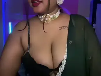 kiara-11 webcam model stream image