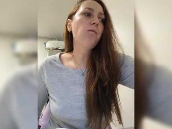 MiLAshKaA webcam model stream image