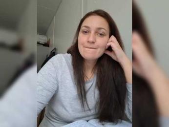 MiLAshKaA webcam model stream image