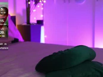 lorettelorenaa webcam model stream image