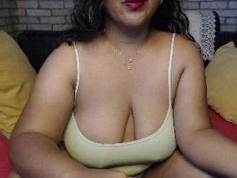 komurasaki webcam bongacams model stream image