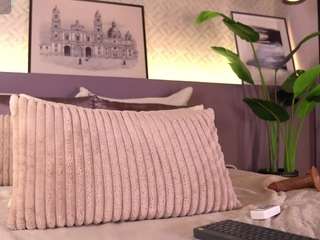 ellediane webcam model stream image