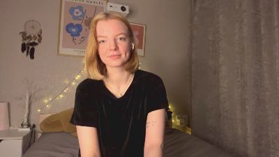 MinaElberson webcam model stream image