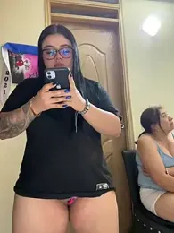 alissonfernandez_ webcam model stream image