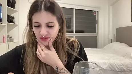 Lolykush webcam model stream image