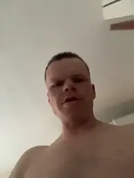 Maksiii-all webcam model stream image