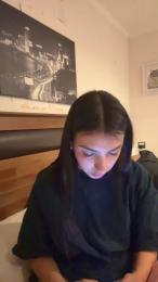 Carlitaa19 webcam model stream image