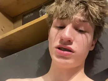 yourwhiteboy1 webcam stripchat model stream image