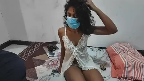 LarkingNewel webcam model stream image