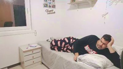 _BruceStrong_ webcam model stream image