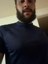 HungStr8Lightskin webcam model stream image