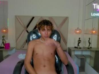 anyelotwink webcam model stream image