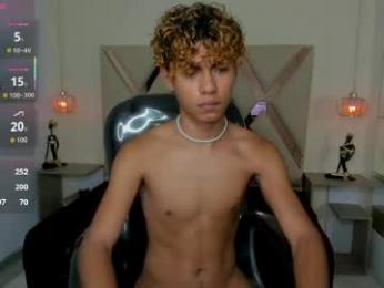 anyelotwink webcam model stream image