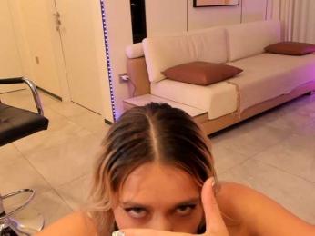 EmmyKrist webcam bongacams model stream image