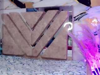 miss-adriana webcam camsoda model stream image