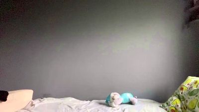 ErmelindaIng webcam cam4 model stream image