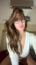 Xlunahot webcam cam4 model stream image