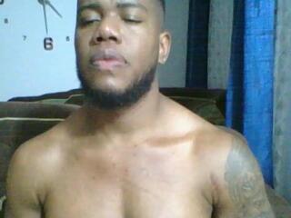 Joan Saenz webcam model stream image