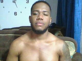 Joan Saenz webcam model stream image