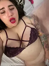 horny_roomiess webcam stripchat model stream image
