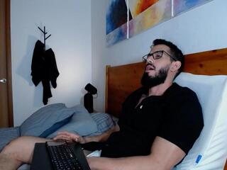 Dom Beard webcam model stream image