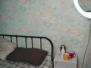 Hyo Benevento webcam flirt4free model stream image