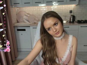 Lunaaaura webcam model stream image