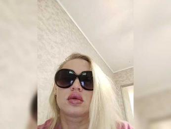 Milka_Milf webcam bongacams model stream image