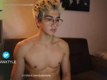 juancamroom webcam chaturbate model stream image