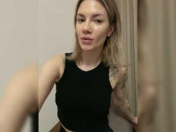 Millashaa webcam model stream image