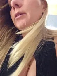 Bondgirl_013 webcam model stream image