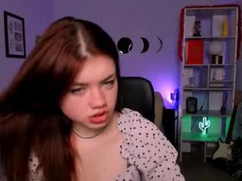 milana_kick webcam model stream image