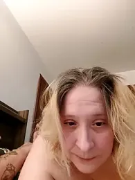 Icedcoffee2024 webcam model stream image