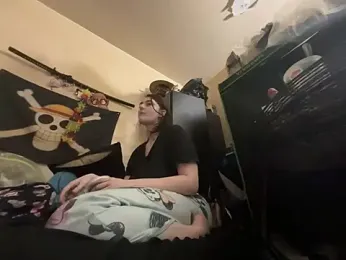 Snowbunnycake_131 webcam model stream image