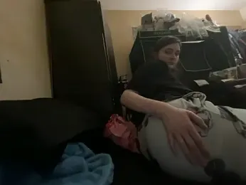 Snowbunnycake_131 webcam model stream image