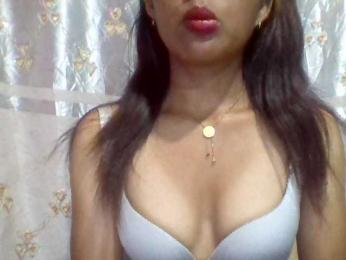 Nina-001 webcam model stream image