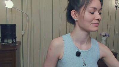 AlbertaHelley webcam model stream image