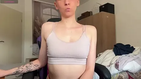 Caliiie-of webcam model stream image