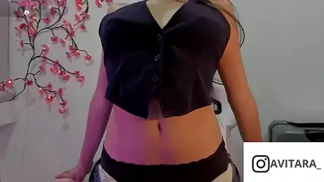 vanesita_ webcam model stream image