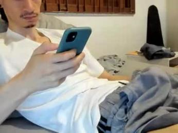 moderdelier webcam model stream image