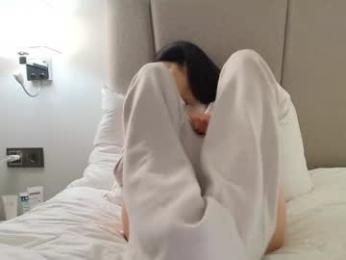 milla_bella webcam model stream image