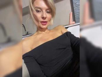 -Molly- webcam bongacams model stream image