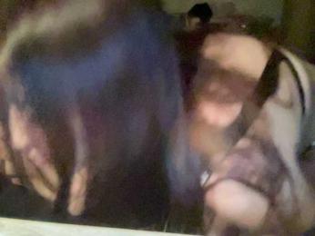 Twinlovers webcam model stream image