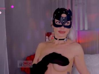 moonelly webcam chaturbate model stream image