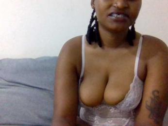 Prettysmilesss webcam model stream image