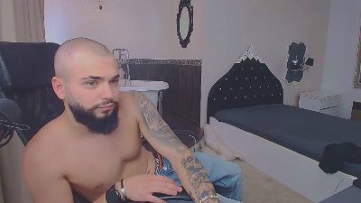 OscarWills webcam model stream image
