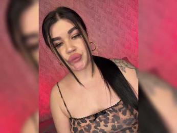 suchka-black- webcam bongacams model stream image